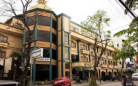 Crown Royale Hotel